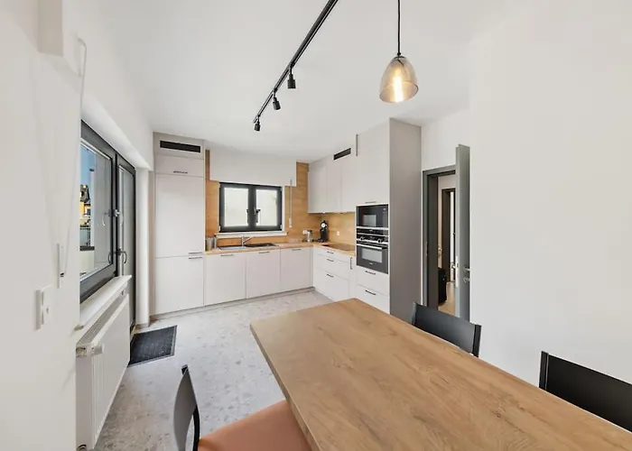 Villa66 - Private Bedroom 6 - Shared Kitchen Livange