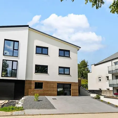 Villa66 - Private Bedroom 6 - Shared Kitchen Livange